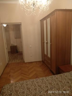 Bakı, köhnə tikili 3 otaqlı, satılır, 70 m²  , Səbail rayonu