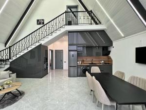 Bakı, bağ/həyət evi 4 otaqlı, satılır, 130 m² , 2 sot , Xəzər rayonu, Şüvəlan