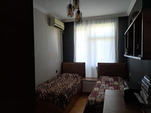 Bakı, köhnə tikili 3 otaqlı, satılır, 85 m²  , Nizami rayonu, 8-ci kilometr