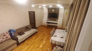 Bakı, köhnə tikili 5 otaqlı, satılır, 100 m²  , Qaradağ rayonu