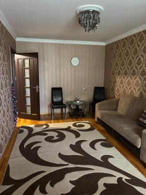 Sumqayıt, köhnə tikili 2 otaqlı, satılır, 50 m²  , Sumqayıt şəh.