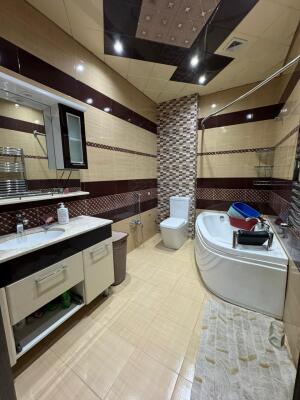 Bakı, yeni tikili 4 otaqlı, satılır, 180 m²  , Xətai rayonu