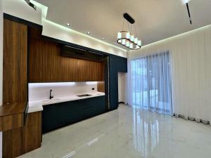 Bakı, bağ/həyət evi 5 otaqlı, satılır, 250 m² , 7.2 sot , Xəzər rayonu, Şüvəlan