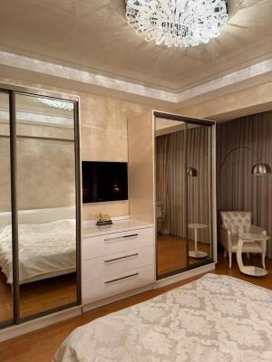 Bakı, yeni tikili 3 otaqlı, satılır, 130 m²  , Yasamal rayonu, Yasamal qəs.