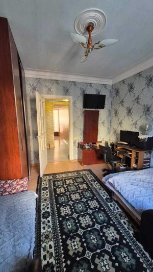 Bakı, köhnə tikili 2 otaqlı, satılır, 48 m²  , Səbail rayonu, Badamdar qəs.