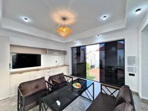 Bakı, həyət evi 4 otaqlı, satılır, 180 m² , 4.5 sot , Xəzər rayonu, Şüvəlan