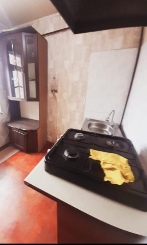 Sumqayıt, köhnə tikili 2 otaqlı, satılır, 48 m²  , 5-ci mikrorayon