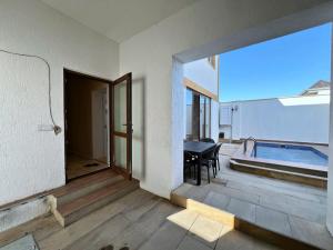 Bakı, həyət evi 4 otaqlı, satılır, 150 m² , 1.5 sot , Xəzər rayonu, Şüvəlan