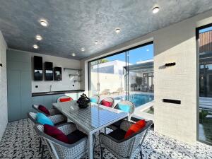 Bakı, həyət evi 4 otaqlı, satılır, 170 m² , 4 sot , Xəzər rayonu, Şüvəlan