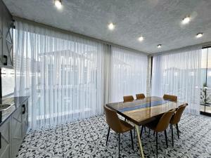 Bakı, həyət evi 5 otaqlı, satılır, 230 m² , 5.5 sot , Xəzər rayonu, Mərdəkan