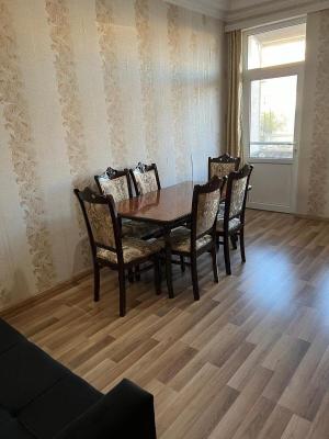 Bakı, köhnə tikili 2 otaqlı, satılır, 70 m²  , Yasamal rayonu, Yasamal qəs.