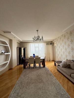 Bakı, yeni tikili 3 otaqlı, satılır, 110 m²  , Nəsimi rayonu, 4-cü mikrorayon