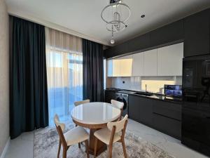 Bakı, həyət evi 4 otaqlı, satılır, 160 m² , 4 sot , Xəzər rayonu, Şüvəlan
