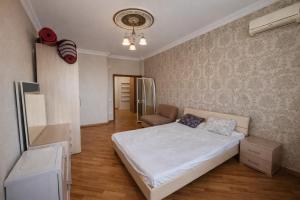 Bakı, yeni tikili 3 otaqlı, satılır, 105 m²  , Yasamal rayonu, Yasamal qəs.