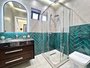 Bakı, həyət evi 5 otaqlı, satılır, 220 m² , 6.5 sot , Xəzər rayonu, Şüvəlan