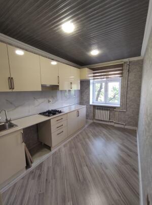 Bakı, köhnə tikili 2 otaqlı, satılır, 60 m²  , Yasamal rayonu