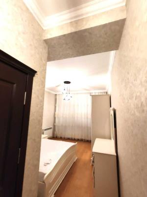 Bakı, yeni tikili 4 otaqlı, kirayə, 125 m²  , Yasamal rayonu, Yasamal qəs.