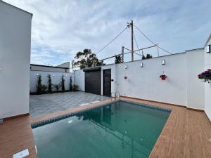 Bakı, həyət evi 4 otaqlı, satılır, 150 m² , 3.2 sot , Xəzər rayonu, Şüvəlan