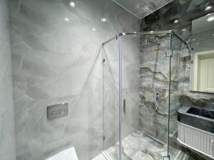 Bakı, həyət evi 5 otaqlı, satılır, 220 m² , 4 sot , Xəzər rayonu, Mərdəkan
