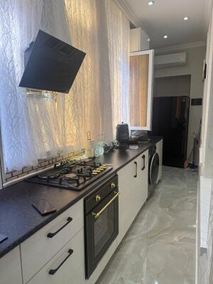 Bakı, köhnə tikili 2 otaqlı, satılır, 50 m²  , Səbail rayonu