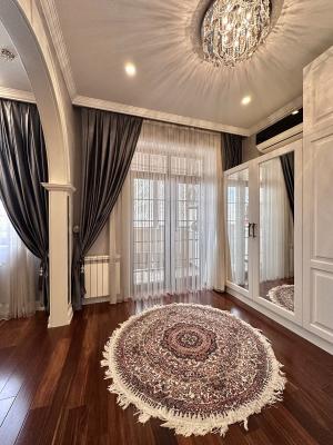 Bakı, yeni tikili 4 otaqlı, satılır, 180 m²  , Yasamal rayonu, Yasamal qəs.