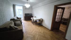 Bakı, köhnə tikili 2 otaqlı, kirayə, 66 m²  , Nəsimi rayonu