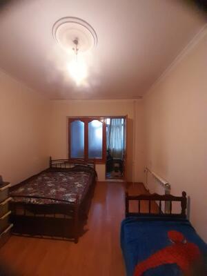 Bakı, köhnə tikili 3 otaqlı, satılır, 85 m²  , Nizami rayonu, 8-ci kilometr
