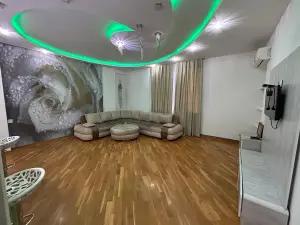 Bakı, yeni tikili 2 otaqlı, kirayə, 90 m²  , Nərimanov rayonu, Böyükşor qəs.