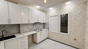 Bakı, köhnə tikili 2 otaqlı, satılır, 60 m²  , Suraxanı rayonu, Qaraçuxur qəs.