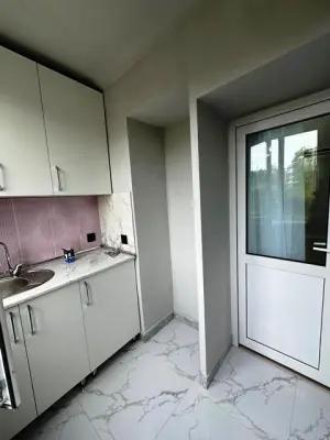 Bakı, köhnə tikili 2 otaqlı, satılır, 40 m²  , Nizami rayonu, 8-ci kilometr