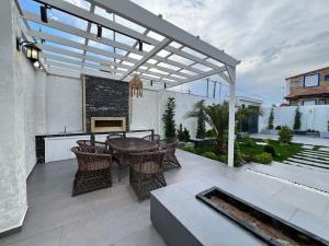 Bakı, həyət evi 5 otaqlı, satılır, 360 m² , 8 sot , Xəzər rayonu, Şüvəlan