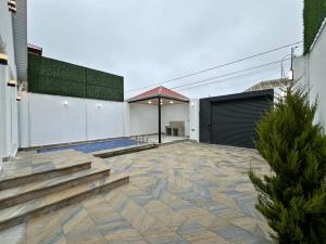 Bakı, həyət evi 4 otaqlı, satılır, 140 m² , 2.5 sot , Xəzər rayonu, Şüvəlan