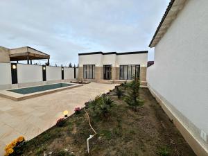 Bakı, bağ/həyət evi 4 otaqlı, satılır , 4.6 sot , Xəzər rayonu, Şüvəlan