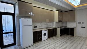Bakı, yeni tikili 3 otaqlı, satılır, 145 m²  , Xətai rayonu