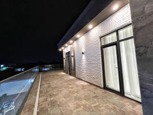 Bakı, həyət evi 5 otaqlı, satılır, 350 m² , 8 sot , Xəzər rayonu, Şüvəlan