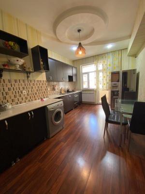 Bakı, yeni tikili 2 otaqlı, kirayə, 95 m²  , Xətai rayonu
