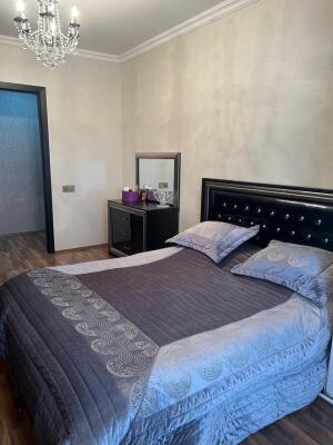 Bakı, köhnə tikili 2 otaqlı, satılır, 70 m²  , Binəqədi rayonu, 9-cu mikrorayon