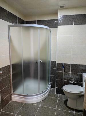 Bakı, yeni tikili 3 otaqlı, kirayə, 130 m²  , Səbail rayonu, Bayıl qəs.