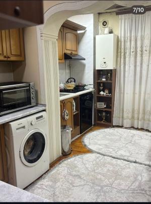 Bakı, köhnə tikili 4 otaqlı, satılır, 110 m²  , Yasamal rayonu, Yeni Yasamal qəs.