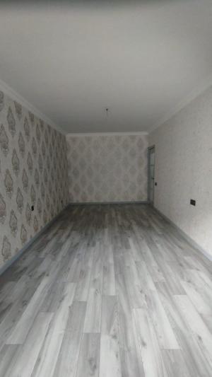 Bakı, köhnə tikili 4 otaqlı, satılır, 105 m²  , Binəqədi rayonu, 8-ci mikrorayon