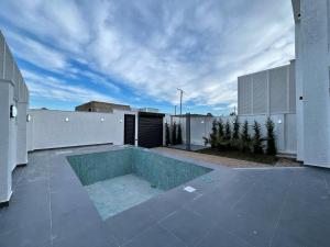Bakı, həyət evi 5 otaqlı, satılır, 200 m² , 3.5 sot , Xəzər rayonu, Şüvəlan
