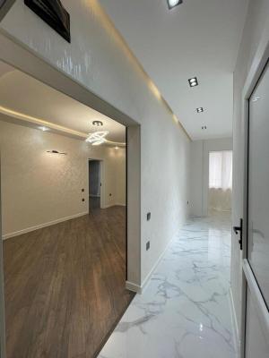 Bakı, köhnə tikili 3 otaqlı, satılır, 68 m²  , Binəqədi rayonu, 8-ci mikrorayon