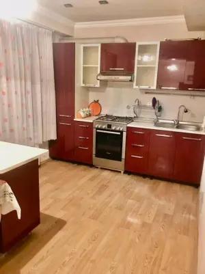 Bakı, köhnə tikili 3 otaqlı, kirayə, 141 m²  , Nərimanov rayonu
