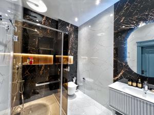 Bakı, həyət evi 5 otaqlı, satılır, 350 m² , 8 sot , Xəzər rayonu, Şüvəlan
