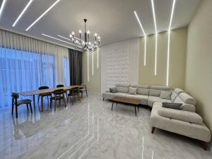 Bakı, bağ/həyət evi 4 otaqlı, satılır, 190 m² , 5 sot , Xəzər rayonu, Şüvəlan