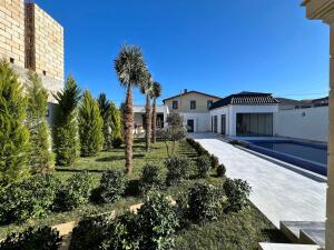 Bakı, həyət evi 5 otaqlı, satılır, 230 m² , 6 sot , Xəzər rayonu, Şüvəlan
