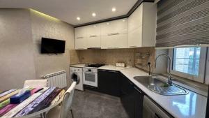 Bakı, yeni tikili 3 otaqlı, satılır, 92 m²  , Səbail rayonu, Bayıl qəs.