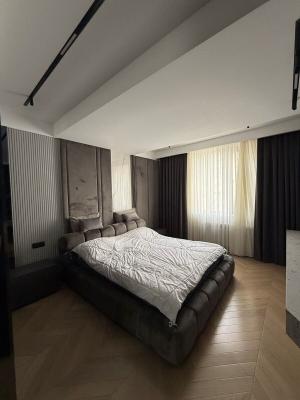 Bakı, yeni tikili 3 otaqlı, satılır, 135 m²  , Nərimanov rayonu