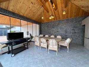 Bakı, həyət evi 6 otaqlı, satılır, 400 m² , 10 sot , Xəzər rayonu, Mərdəkan