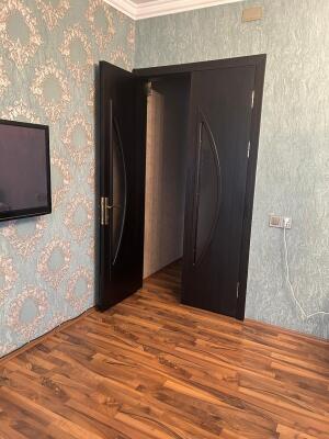 Bakı, köhnə tikili 2 otaqlı, satılır, 70 m²  , Binəqədi rayonu, 9-cu mikrorayon